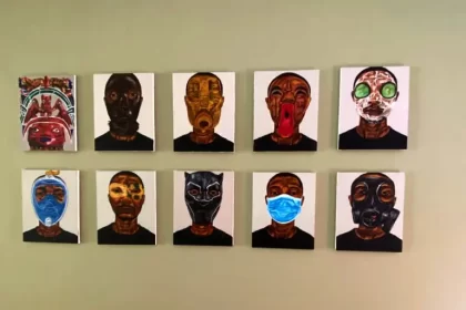 L'exposition Mascarade à l'Hôtel Maison Rouge Cotonou