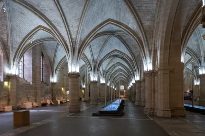 El Anatsui à la conciergerie de paris