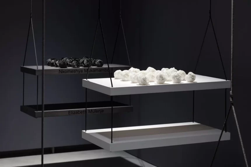 Gladys Kalichini et Talya Lubinsky enquêtent sur les idées des mémoires collectives à la Villa 102 de Francfort-sur-le-Main jusqu’au 26 septembre 2021